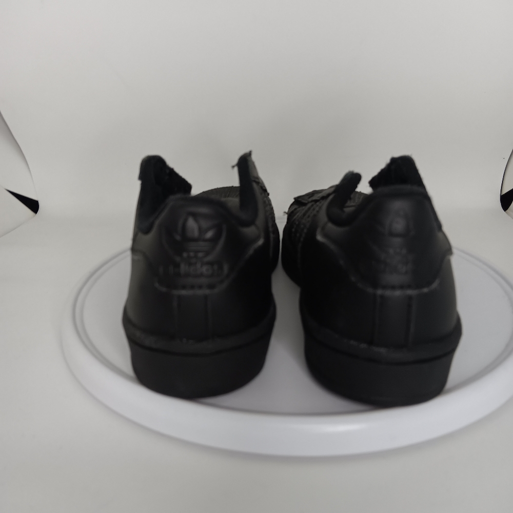Adidas - Picture 3 of 5